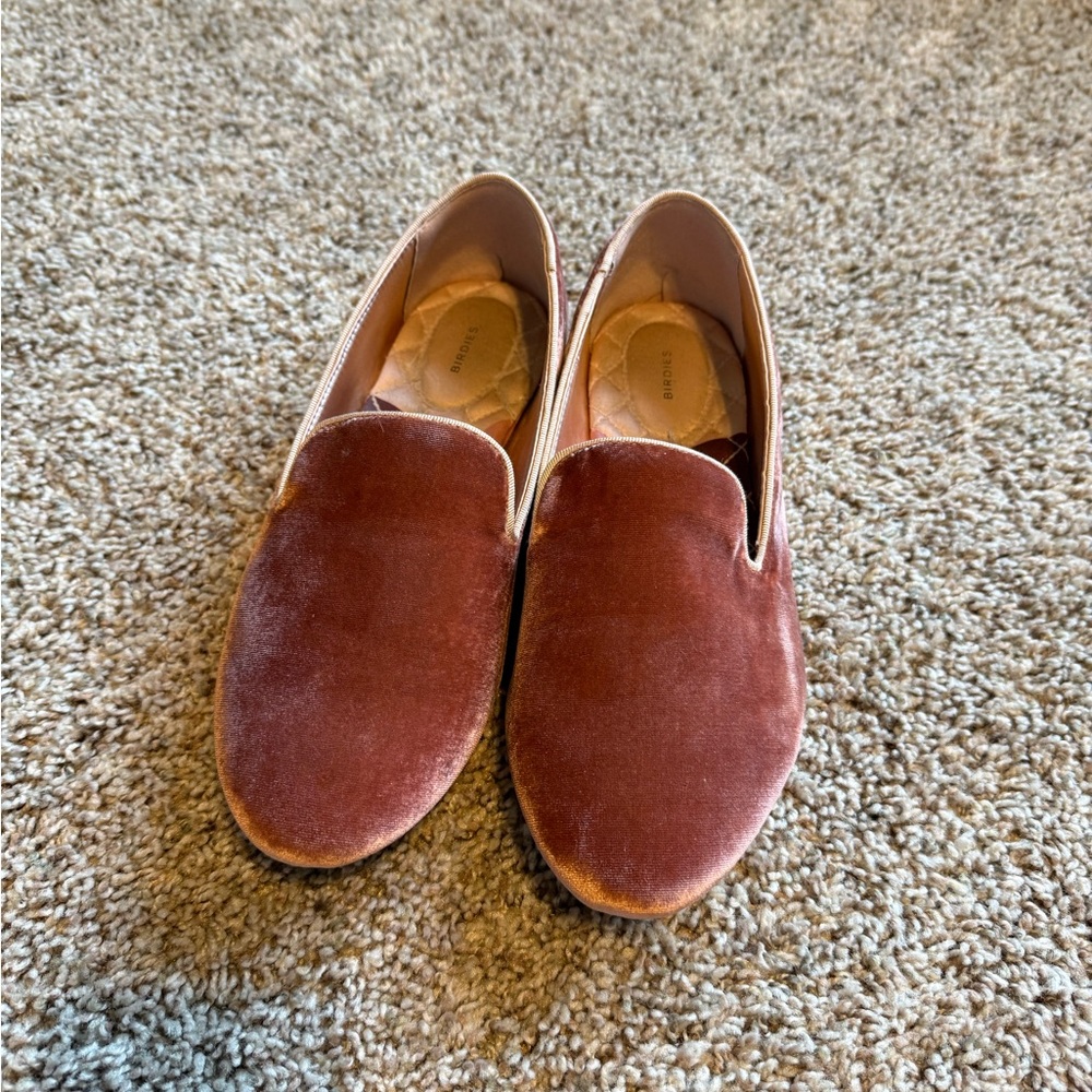 BIRDIES Rose Velvet Women’s Slip-On Loafers